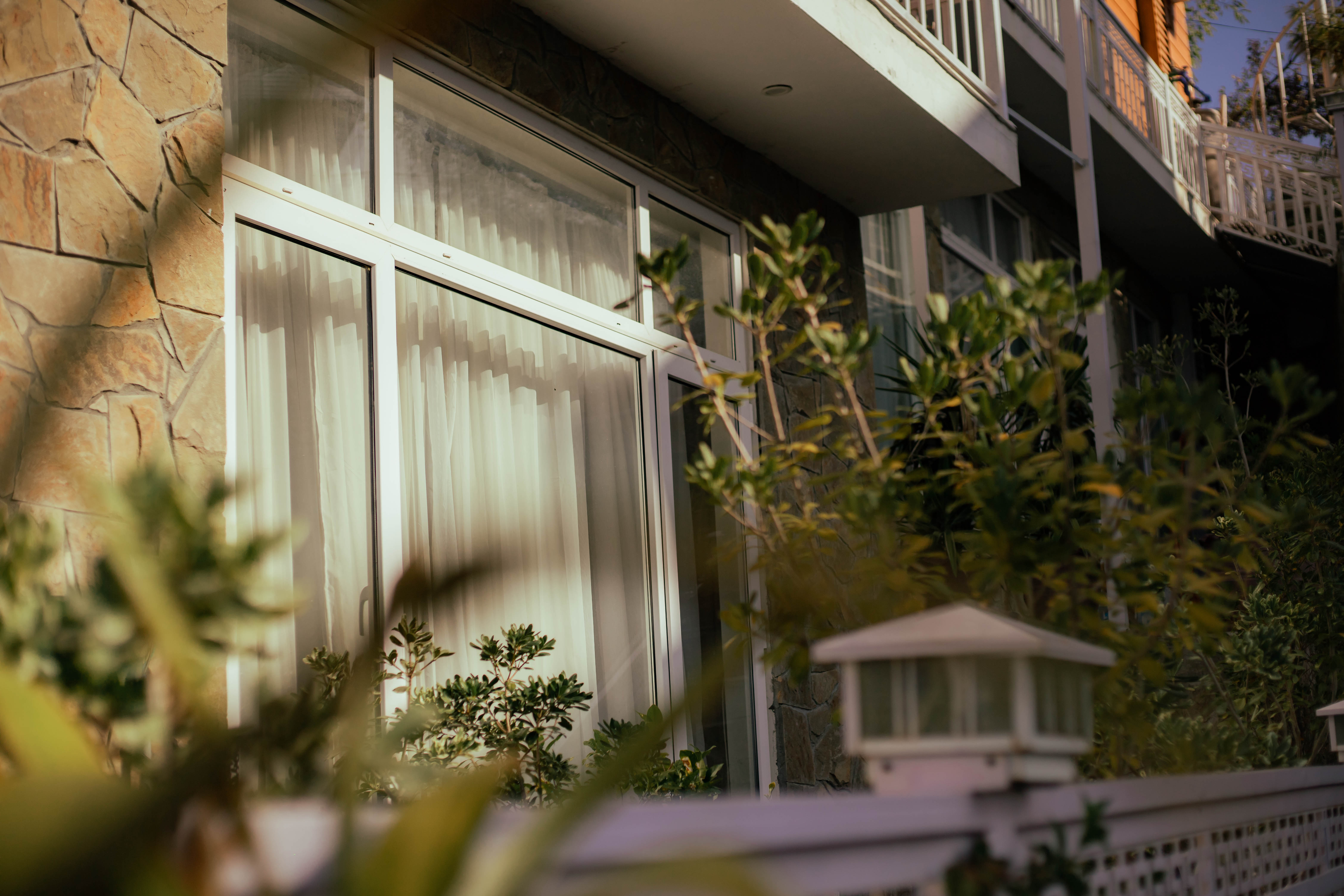 contemporary architecture exterior